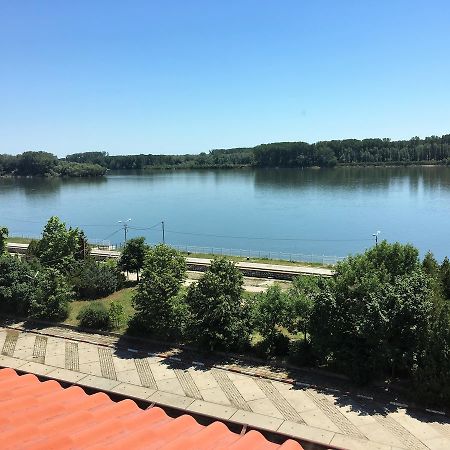 Отель Danubian Видин Экстерьер фото
